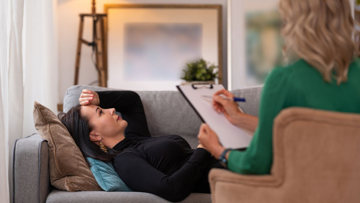 Descubra como a prática de mindfulness pode ajudar a reduzir a ansiedade e promover o bem-estar emocional na sua vida.